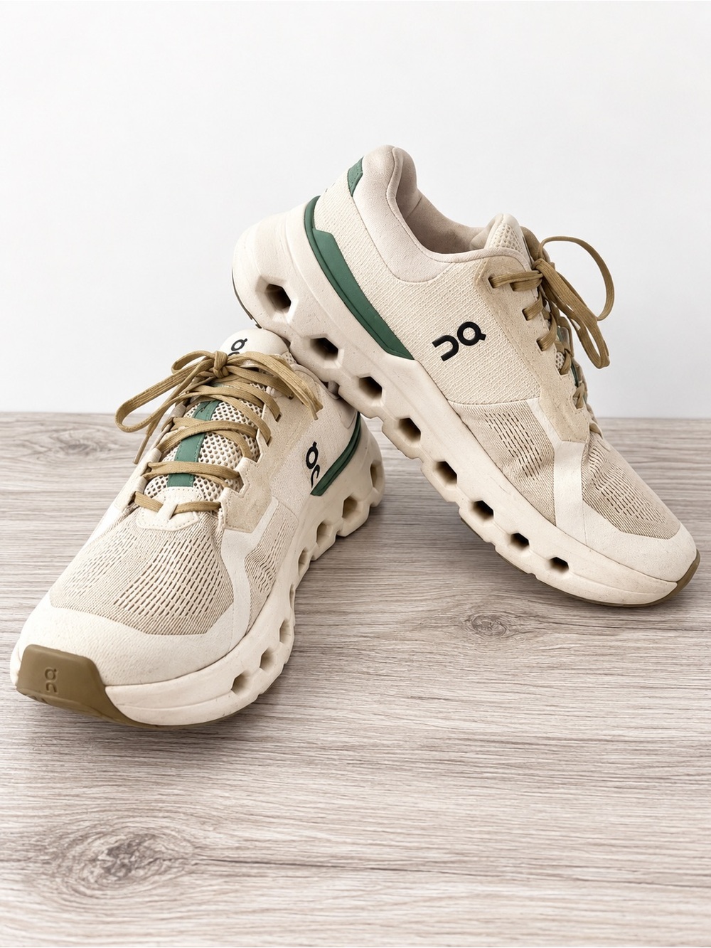 On Cloudrunner 2 Men’s 10.5 Undyed Green Running Shoes Sneakers